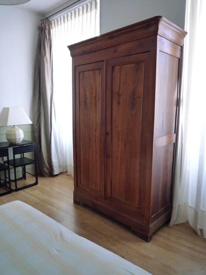 Appartement Avignon Centre Intra Muros Cour Exterieure Parking Prive Gratuit Екстер'єр фото